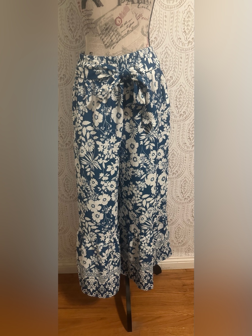 Blue Floral Ruffle-Hem Women’s boho pants